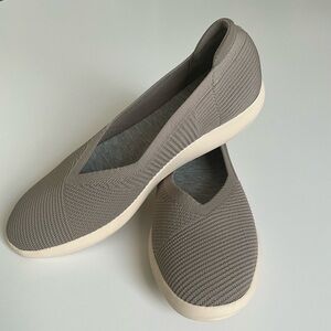 Kelly & Katie Taupe Averna Slip on Sneakers/Flats US 11